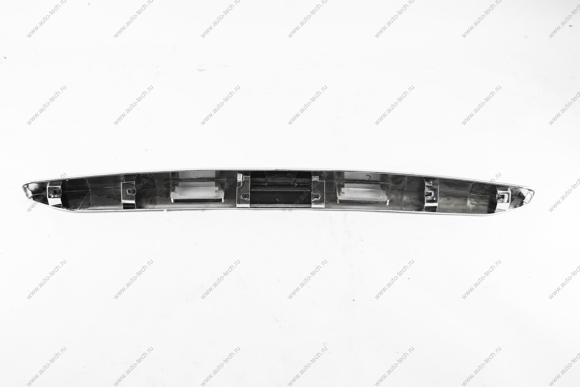 Накладка крышки багажника ВАЗ-2171 (хром) гальваника (,Сэд-Сызрань, г. Сызрань) Lada LADA 21710-8212526-00
