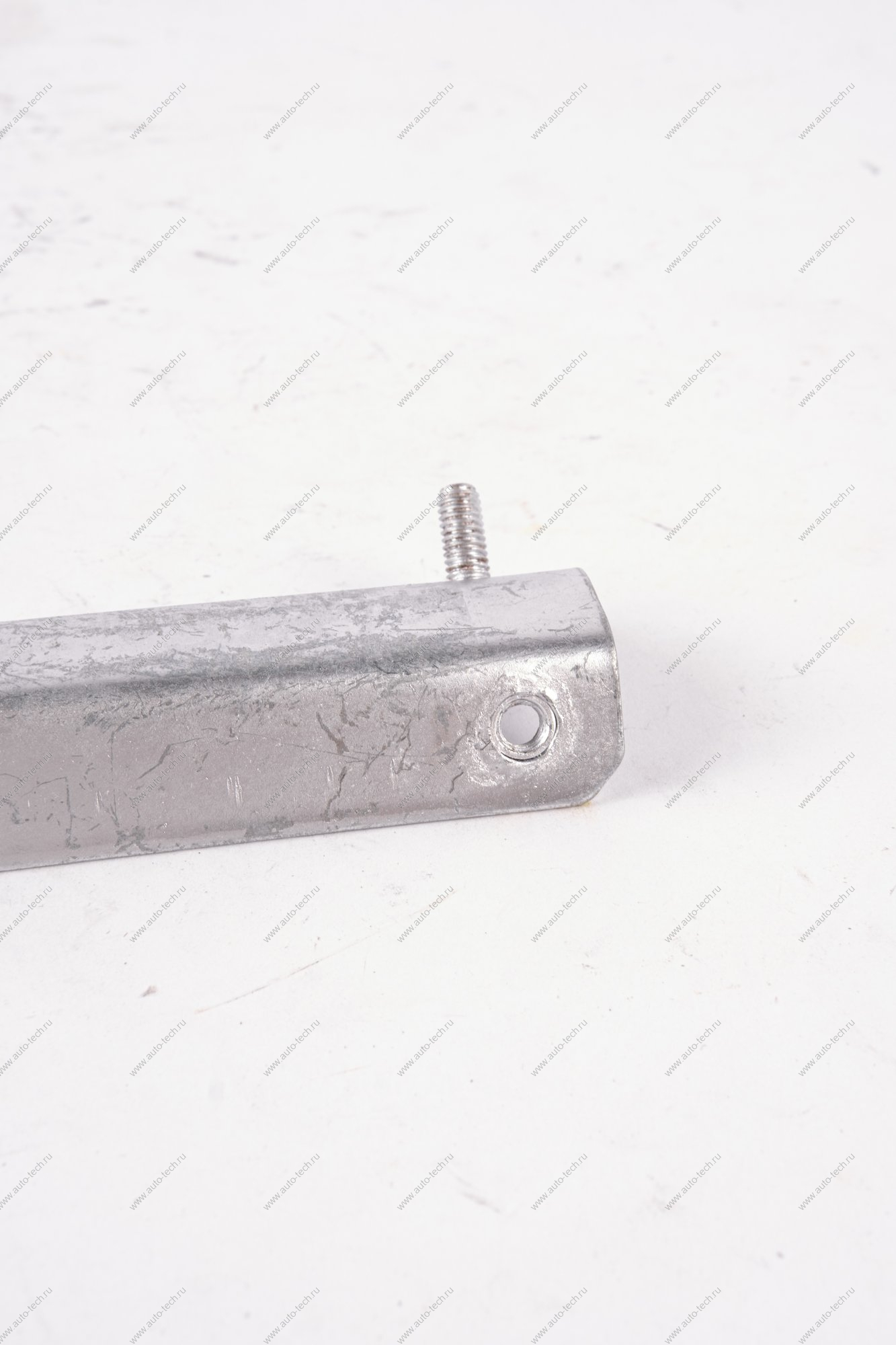 Кр-н ВАЗ-1118 крепления блок фары правый Lada LADA 11180371106000