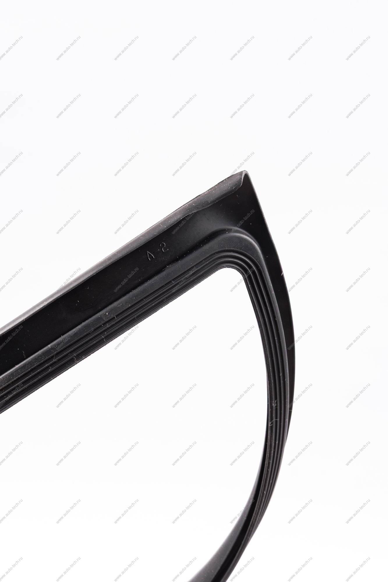 Уплотнитель стекла ВАЗ-2123 окна боковины правый Lada LADA 21230540312201