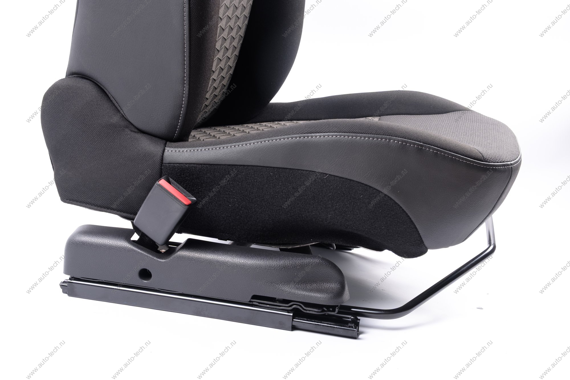 Сиденье LADA Largus FL 1-го ряда водительское+пассажирское ( с подогревом) к-т Lada LADA 8450090958