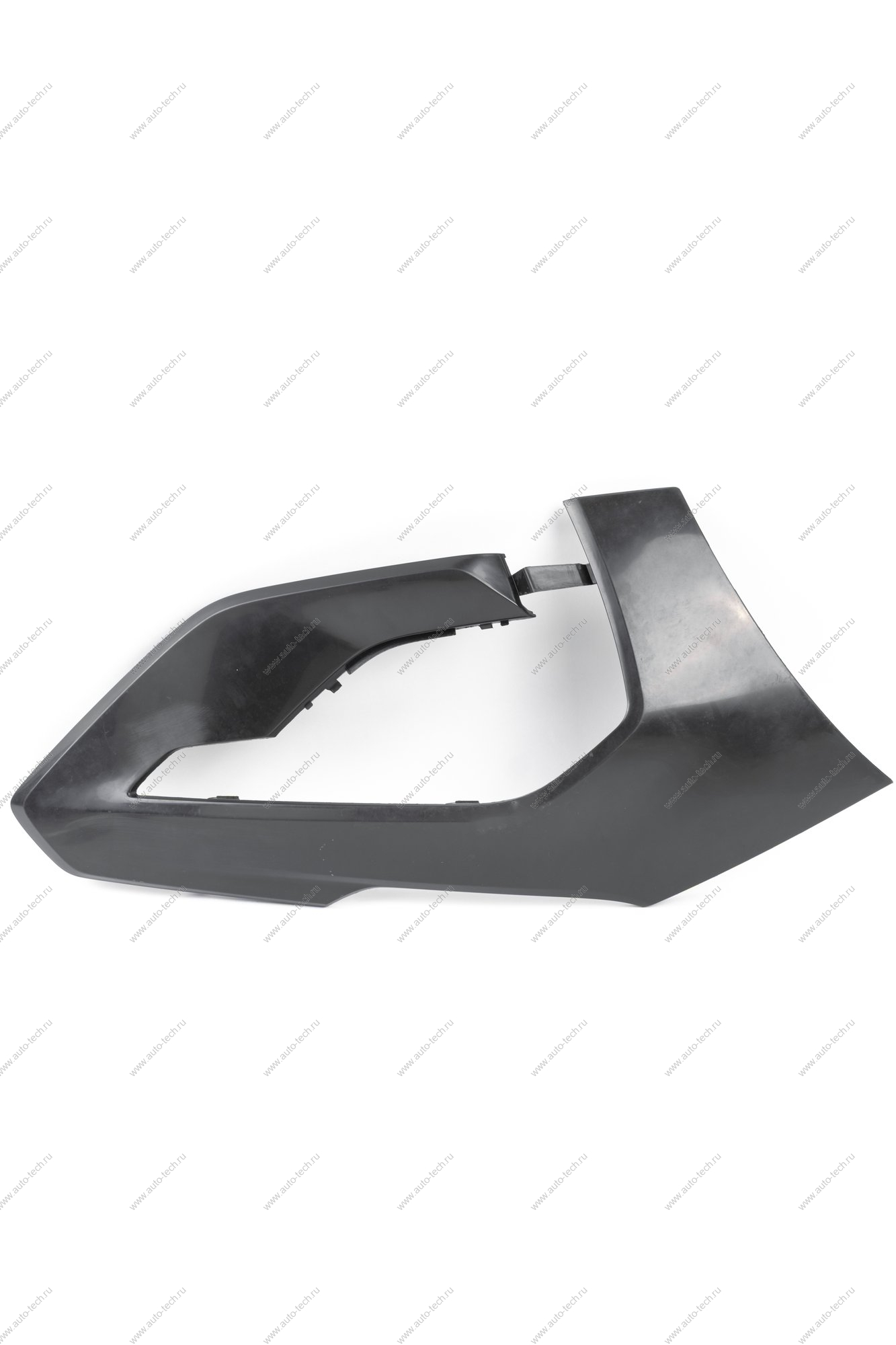 Накладка переднего бампера правая без отвер. под датчик слепой зоны (под покраску) LADA Vesta SW Cross FL Lada LADA 8450040062