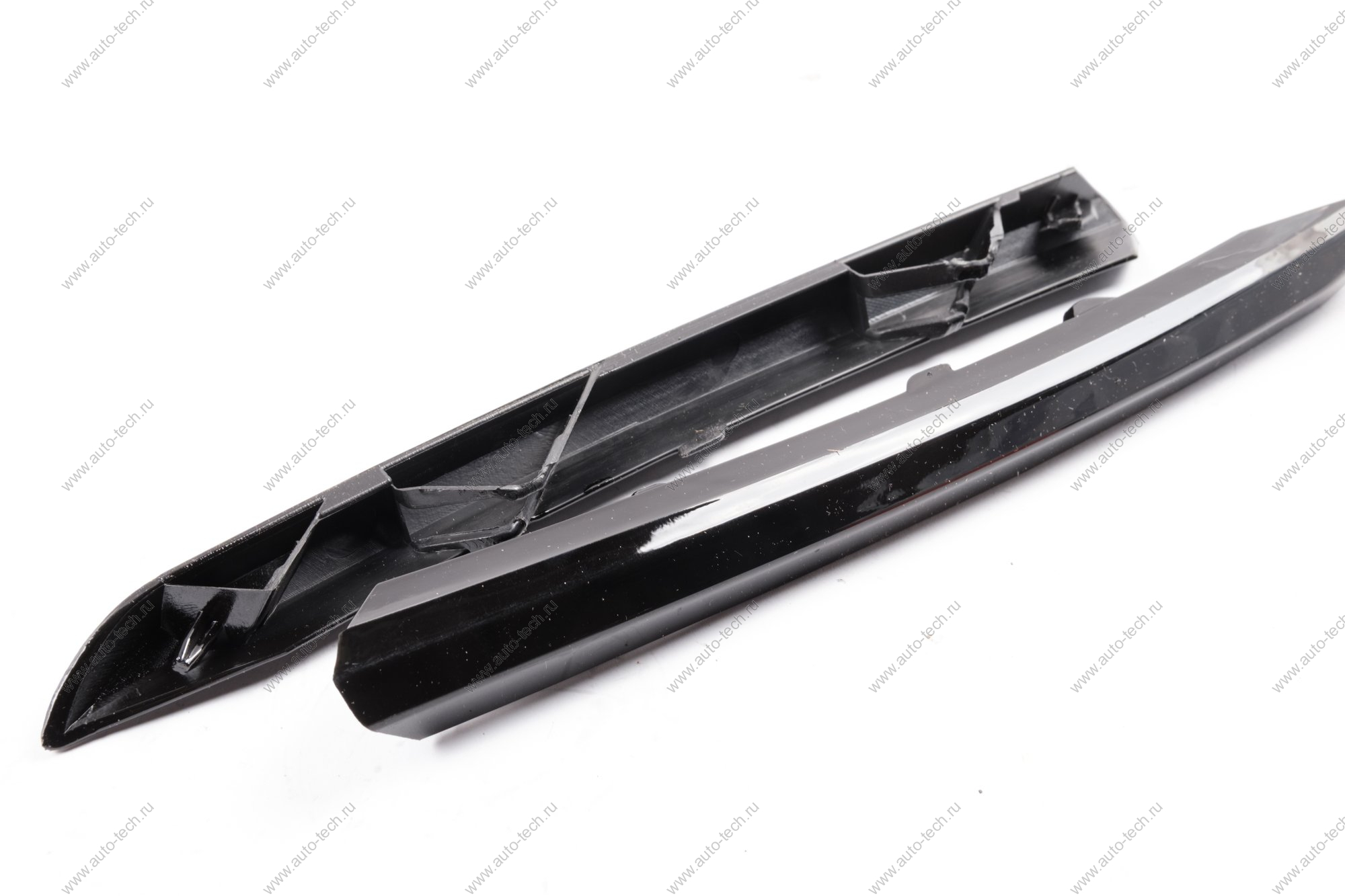 Молдинг переднего бампера к-т 4шт (черный глянец) LADA Vesta FL Россия Россия 8450040050+51+52+53 черны