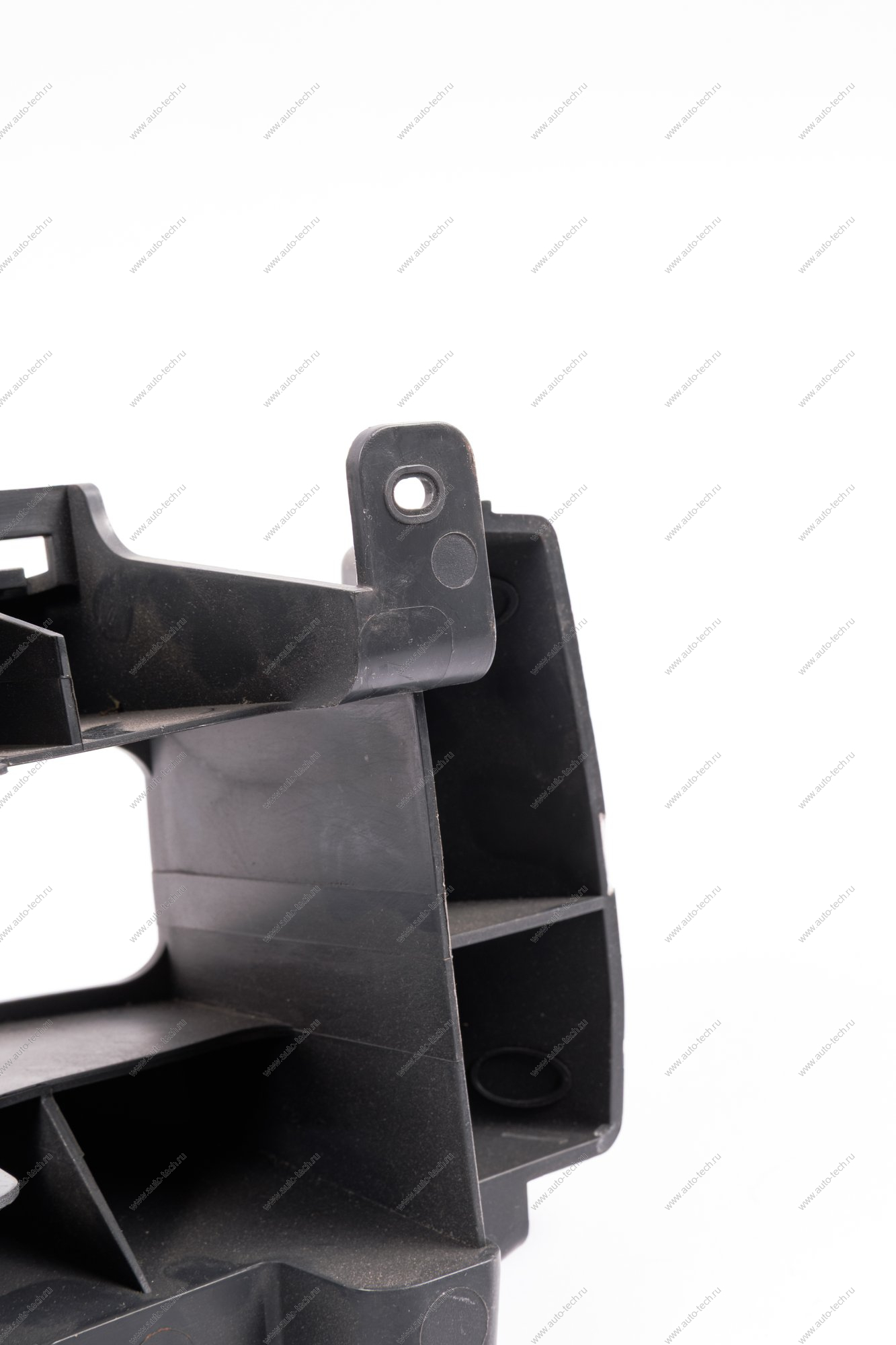 Усилитель заднего бампера левый LADA Largus (,Полад, г.Тольятти) RENAULT 8200832181