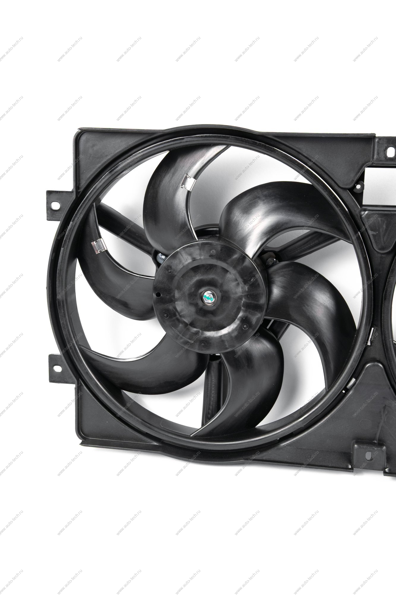 Вентилятор ВАЗ-2123 электрический двойной с кожухом в сборе без резистора Gamma GAMMA GMEMR-19107