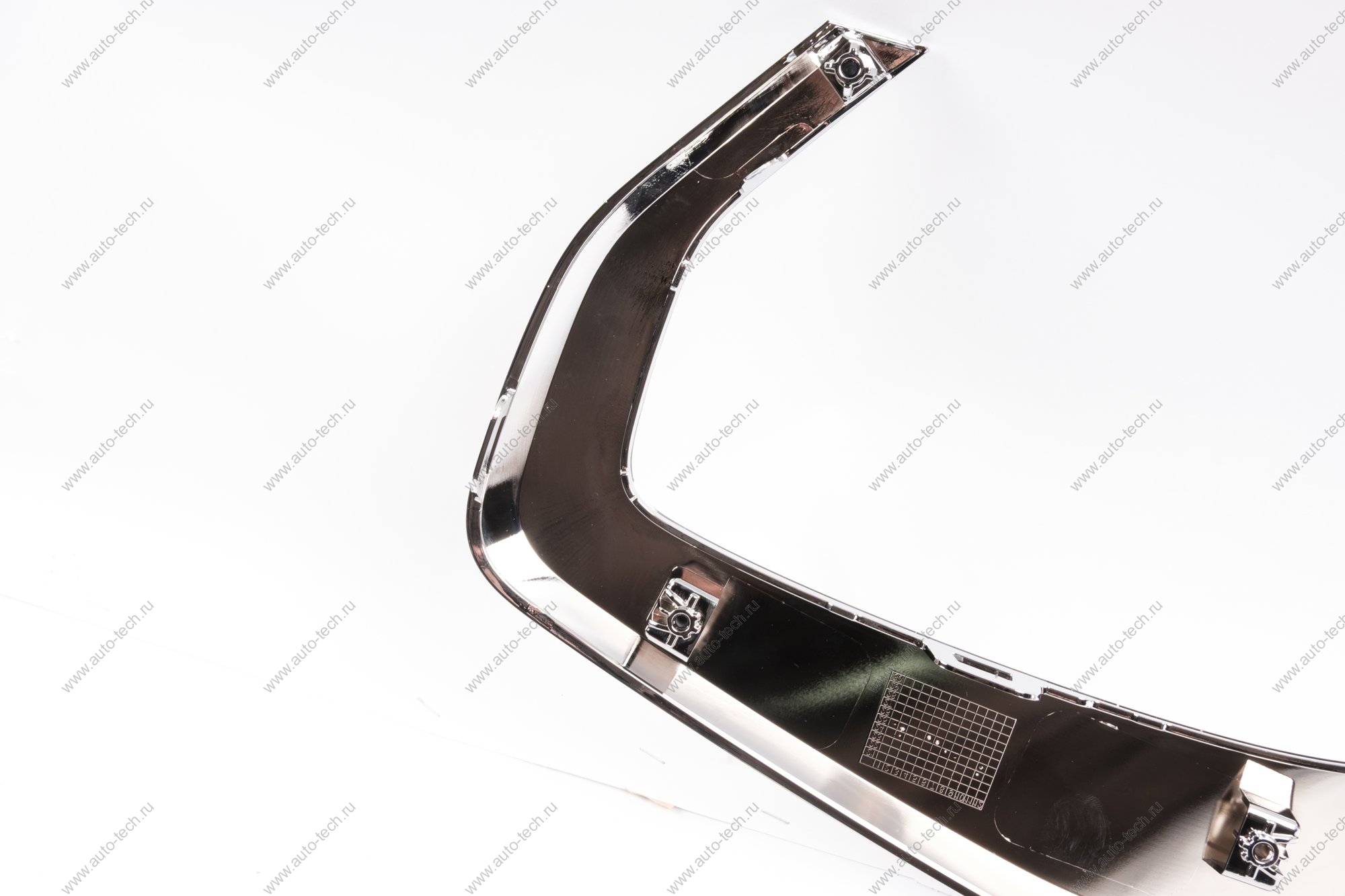 Молдинг нижний правый (хром) LADA ISKRA Lada LADA 620865885R