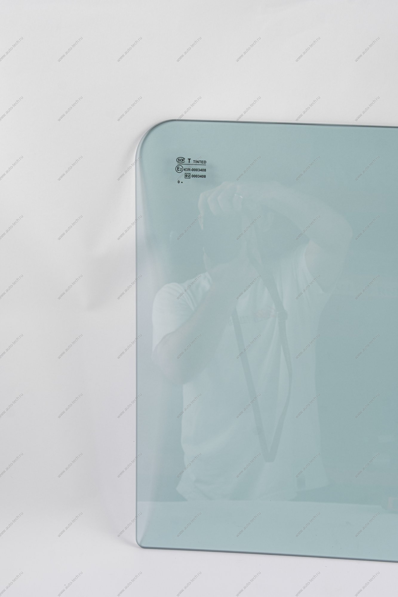 Стекло опускное передней двери ВАЗ-21214 правое Tinted тонирован Lada LADA 21214610321400
