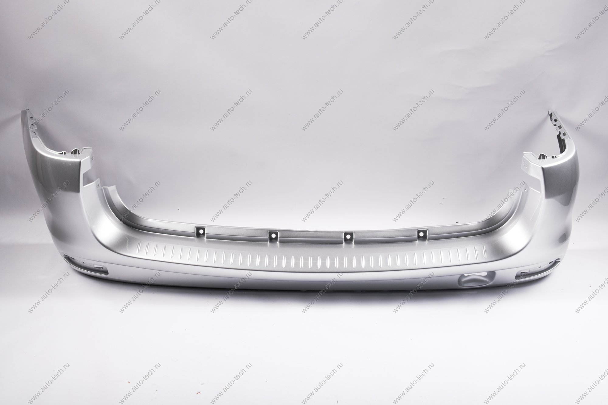 Бампер задний LADA Largus/Лада Ларгус крашеный 691 Платина (Серебристый) Lada LADA 8450000256-691