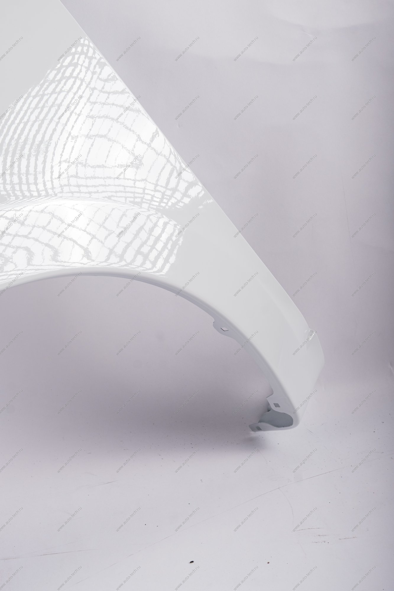 Крыло переднее левое (FL) LADA GRANTA 2018- крашеное в цвет 221 Ледниковый без отв. п/пов. Начало