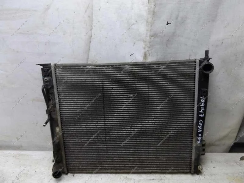 Радиатор охлаждения 2.0 АТ Kia Soul 08-13 LUZAR LUZAR LRC081K2