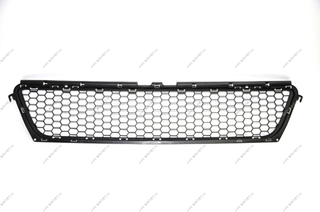 Решетка переднего бампера RENAULT Sandero/Рено Сандеро (черная) Api Api DC310000G-0000