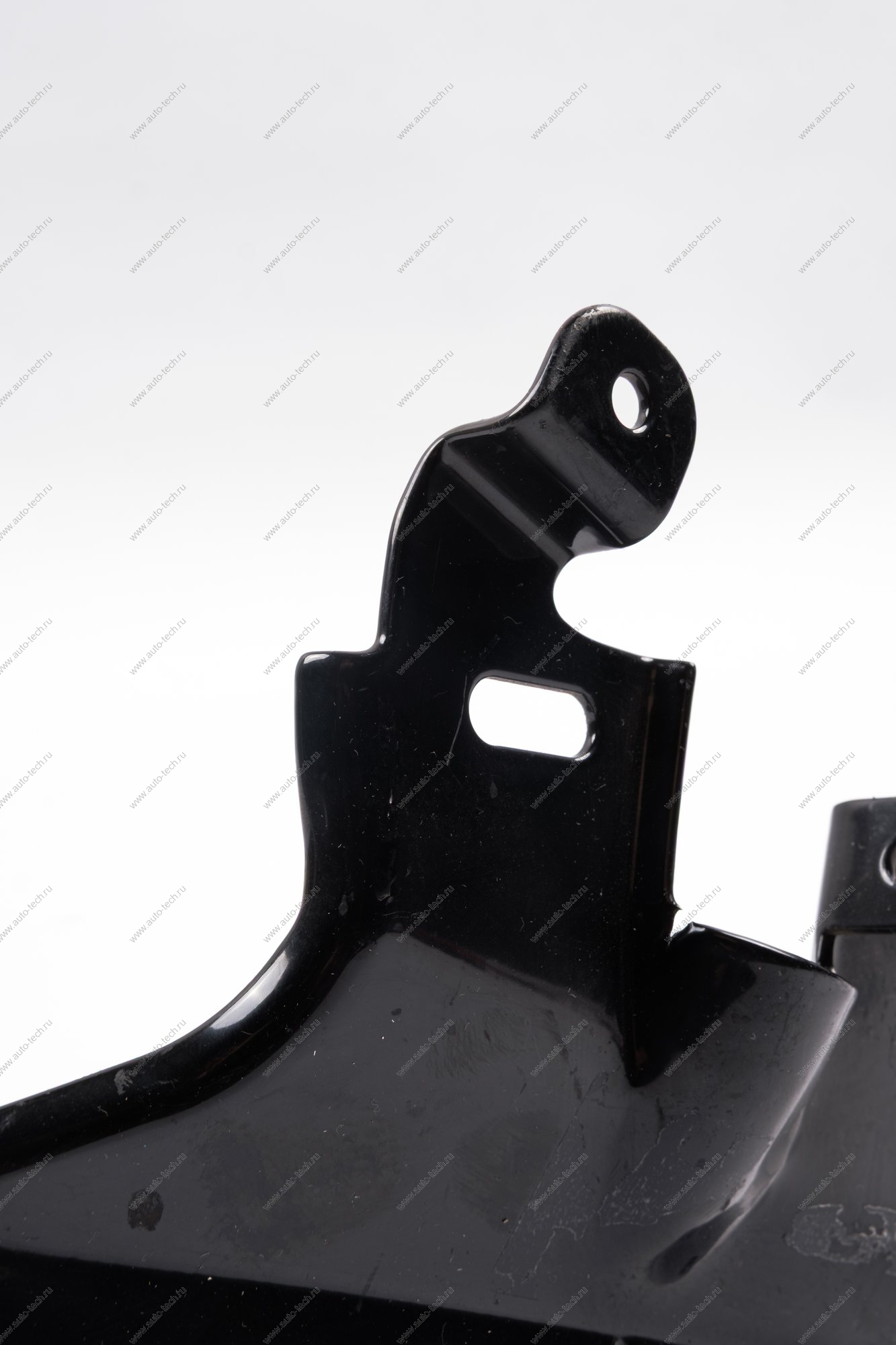 Кронштейн крепления актуатора Lada Vesta КПП 2182 (верх) Lada LADA 21820160908000