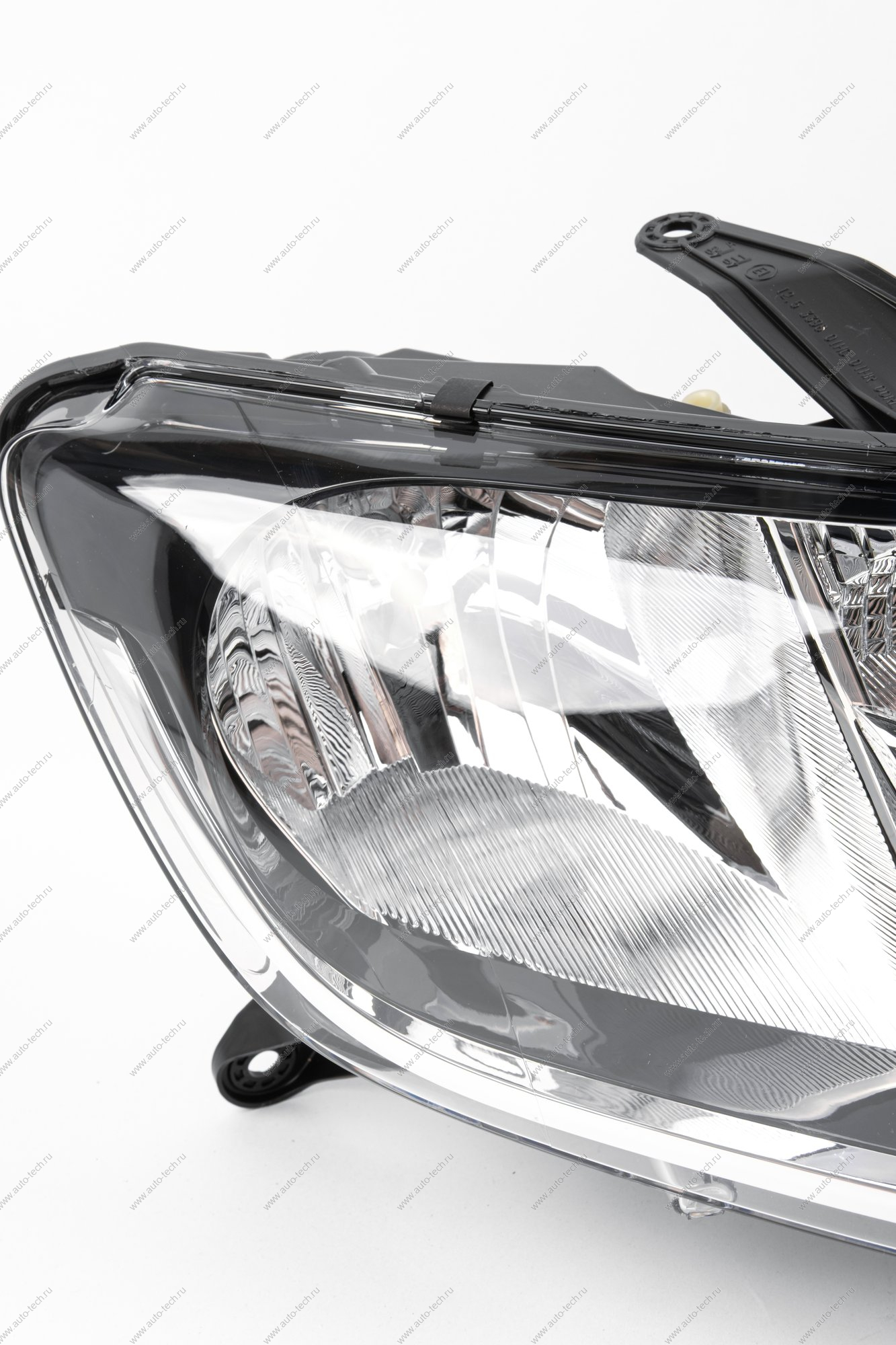 Фара правая RENAULT Logan/Рено Логан 2014- лампа H7 ALRU Renault RENAULT 260105559R