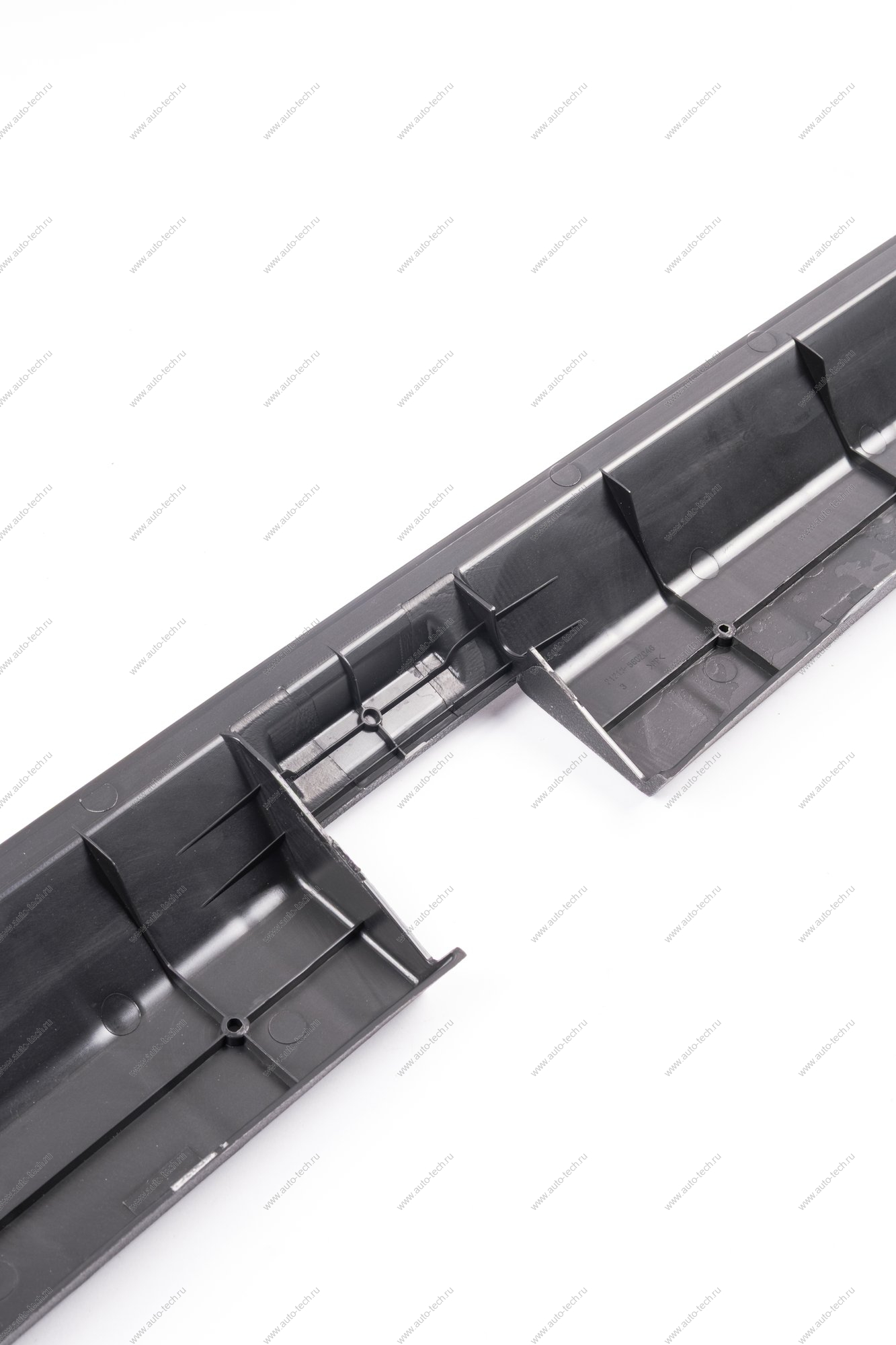 Облицовка поперечины задка ВАЗ-21213 внутренняя Lada LADA 21213-5602046-00