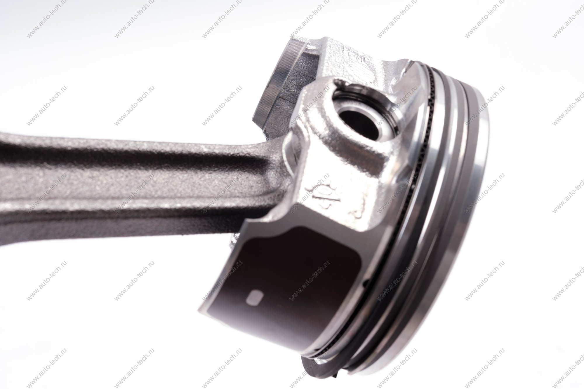 Поршень (класс А) и шатун в сборе LADA XRAY Lada LADA 21177100401030