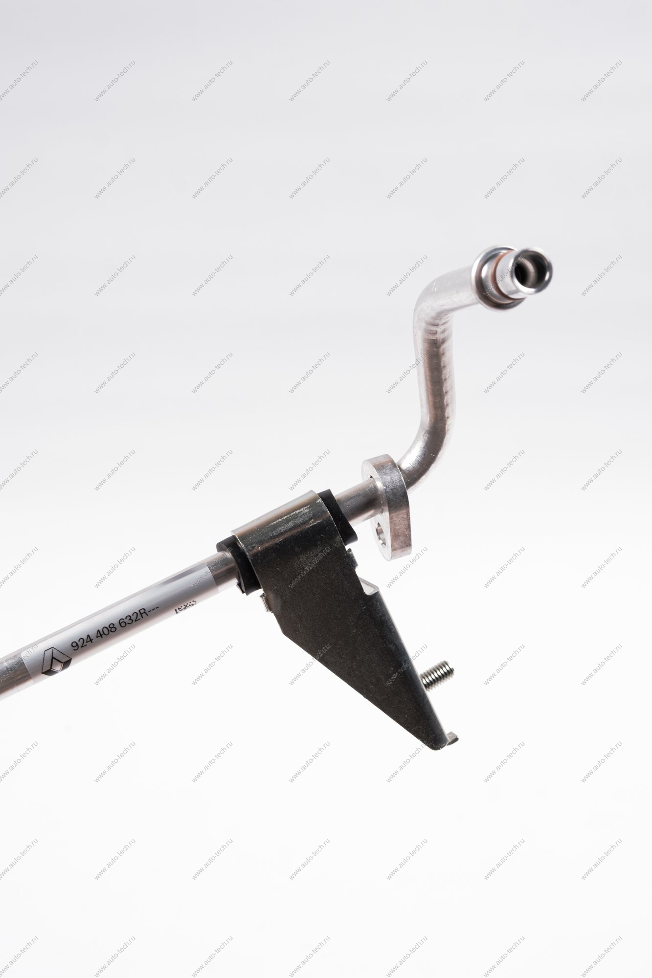 Трубопровод конденсатора испарителя LADA XRAY/Largus FL Renault RENAULT 924402763R