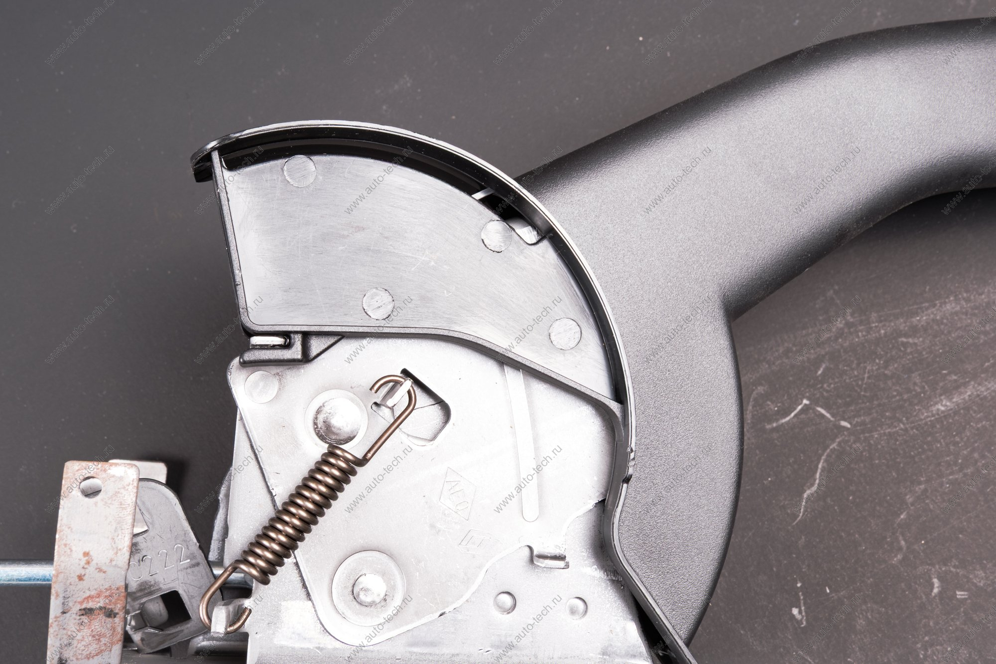 Рычаг ручного тормоза Renault Duster II 2021-Renault RENAULT 360109848R