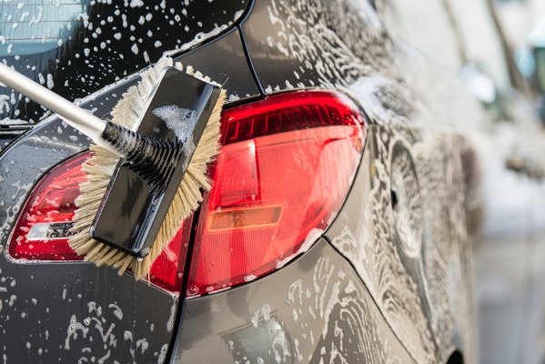 Как мыть кузов автомобиля зимой?