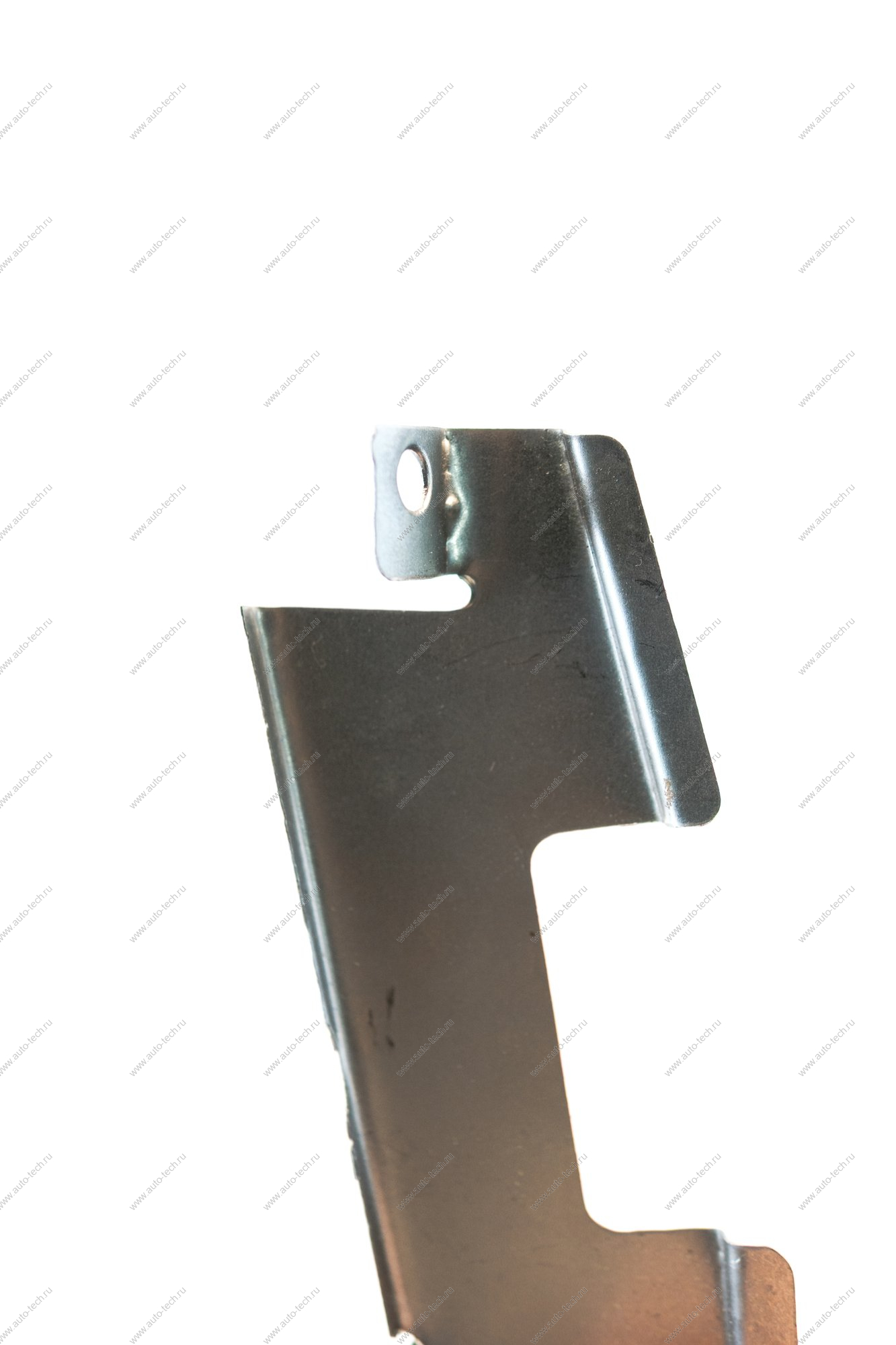 Кр-н ВАЗ-2107 решетки радиатора правый Lada LADA 21070840104000