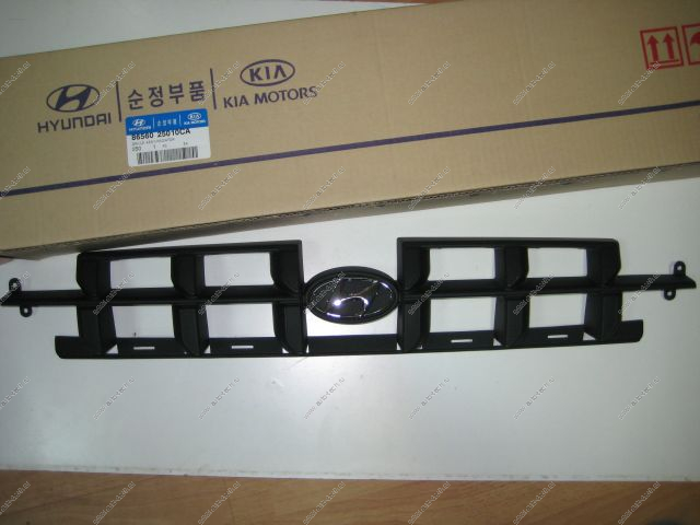 HYUNDAI Accent Решетка радиатора MOBIS  86560-25010CA