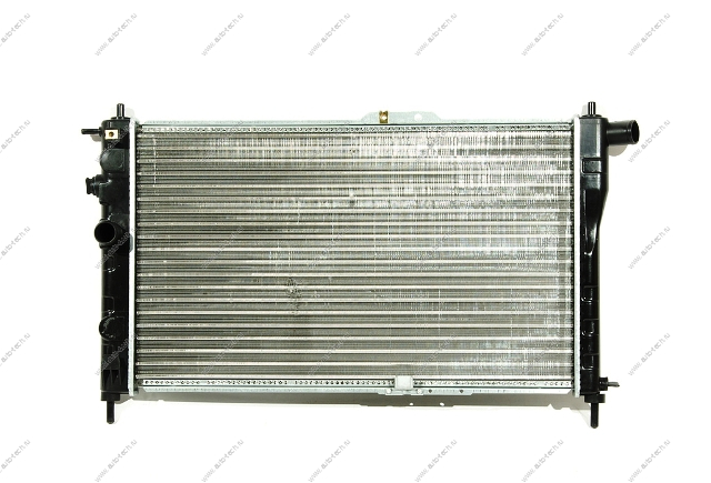 DAEWOO Nexia N-100/N-150 Радиатор охлаждения (без отв.) 16 кл GM  96180782