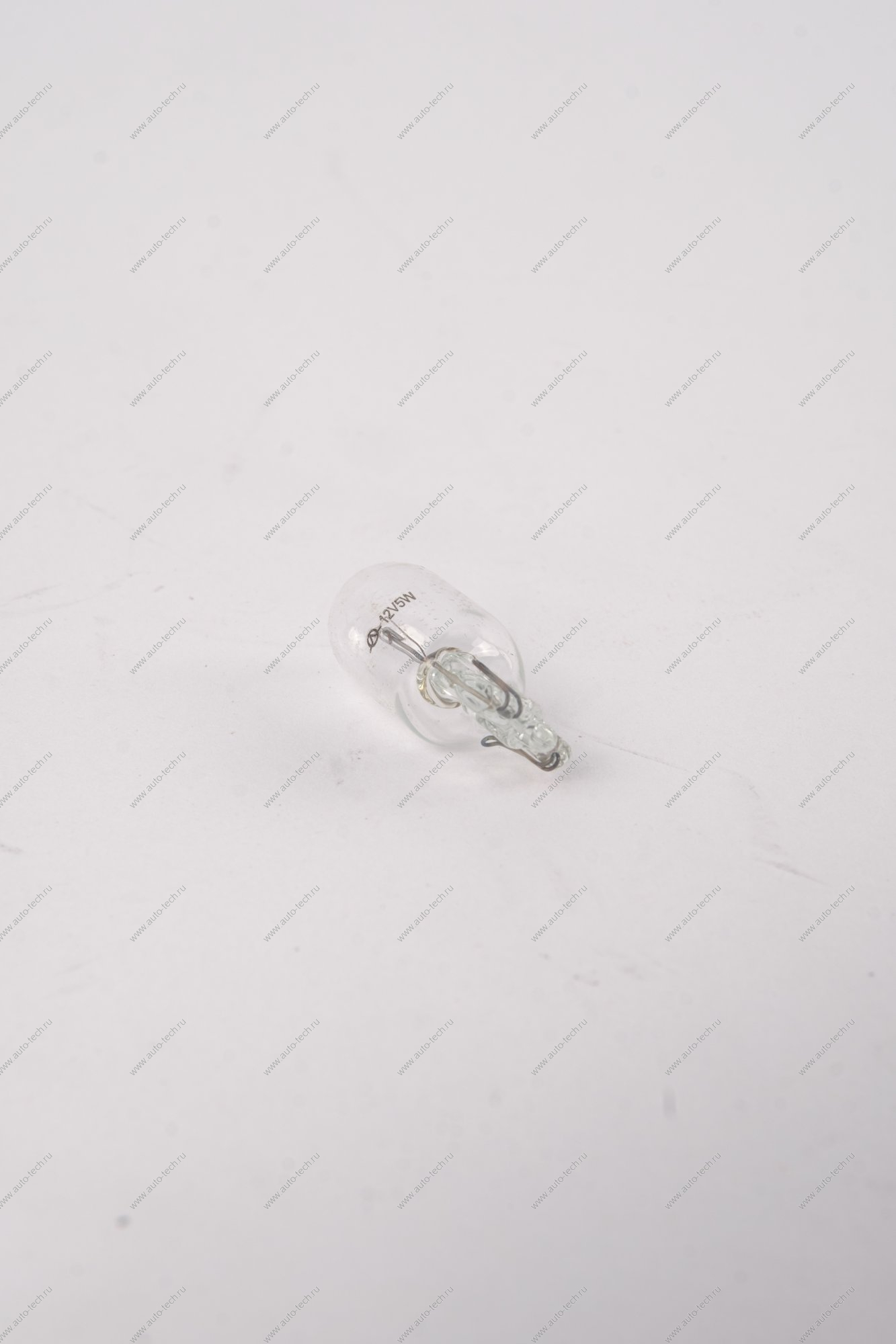 Автомобильная лампа W5W (Диалуч) (габаритный свет,номер знака,багаж,салона,вещевого ящика Ларгус) 1шт Lada LADA 99996000005016