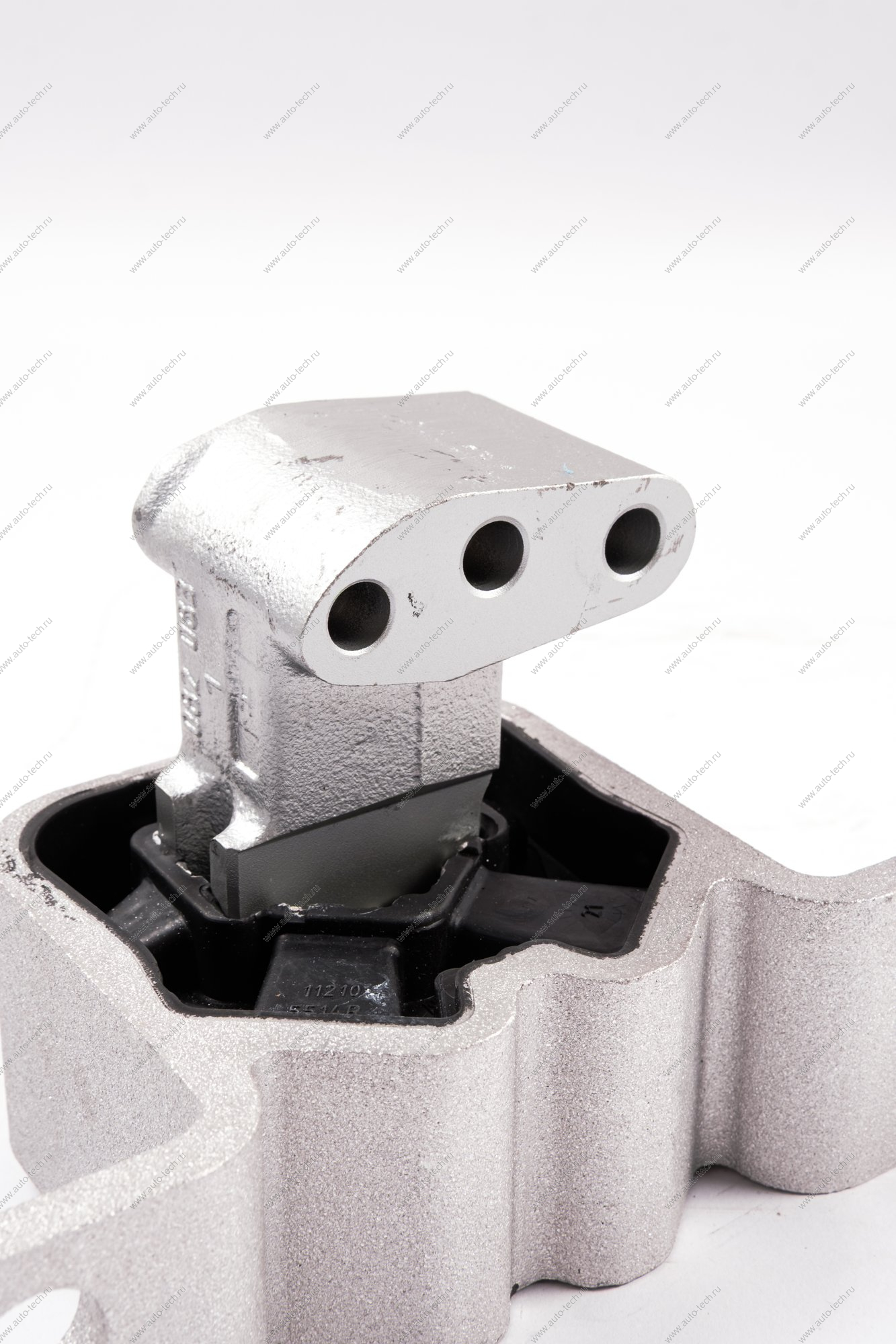 Опора Lada Vesta NG правая с кронштейном в сборе (двигат P4M,P4P + КПП вариатор) Lada LADA 8450043974