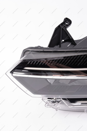 Фара левая светодиодная LADA Vesta NG ORIGINAL Lada LADA 8450040001