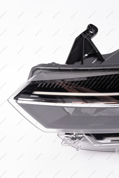 Фара левая светодиодная LADA Vesta NG ORIGINAL Lada LADA 8450040001