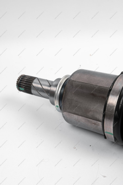 Привод LADA Largus переднего колеса правый (для двигателей 11189,21129) Renault LADA 8450009549