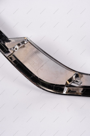 Молдинг переднего бампера нижний правый (хром) LADA Vesta FL Lada LADA 8450040052