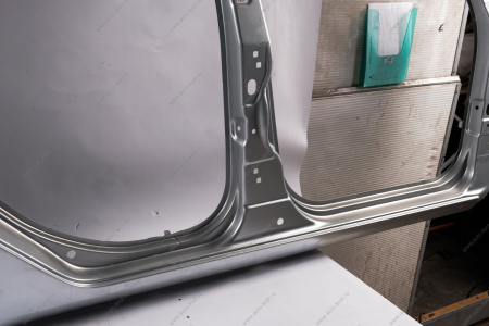 Боковина кузова LADA Vesta/Веста седан наружная правая (ОЦИНКОВАННОЕ напыление) Lada LADA 8450007483