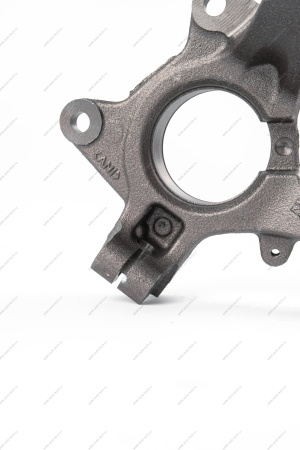 Кулак LADA Largus поворотный правый с АБС (100) нов.обр. под болт D100мм Renault RENAULT 400148687R