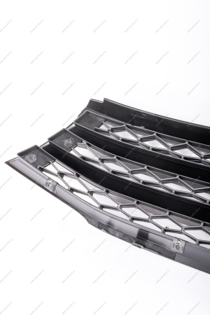 Решетка радиатора LADA Vesta/SW/ SW Cross (накладка) (комплектация люкс) ( Сызрань) Lada LADA 8450008666