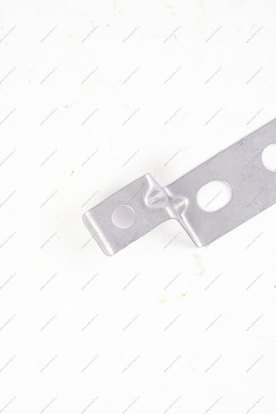 Кронштейн LADA Vesta крепления переднего крыла левый Lada LADA 8450008589