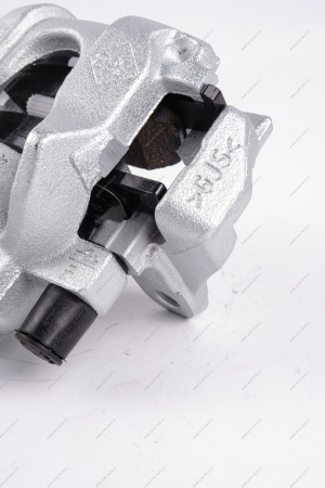 Суппорт тормоза передний левый (+2шт. тормозн. колодки 410602581R) Renault Logan II, Sandero II Renault RENAULT 410118579R