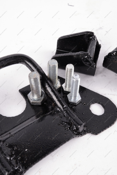 Крепления 3-го ряда сидений LADA Largus 8200484252 1 шт+6001551007 2 шт к-т API Api 82004842526001551007