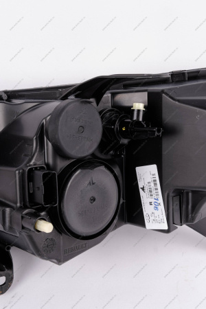 Фара правая (лампа H7) LADA Largus (FL) NEW Lada LADA 8450092036