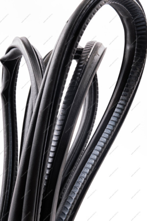 Уплотнитель ВАЗ-2191(лифтбэк) проема двери задка LADA LADA 21910630702210