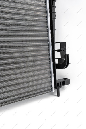 Радиатор охлаждения LADA Vesta Lada LADA 214105731R