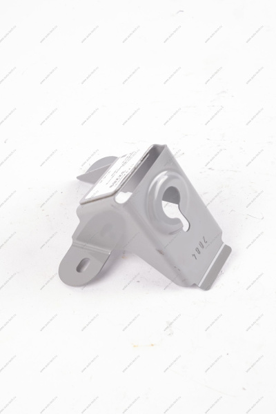 Кронштейн крепления переднего буфера капота правый (FL) LADA GRANTA 2018- Lada LADA 8450104270