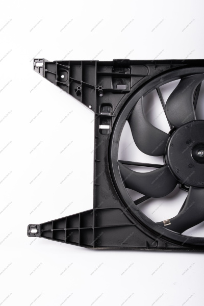 Вентилятор охлаждения к рад. с кондиц. RENAULT Logan после 2008 г. Renault RENAULT 8200765566