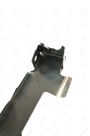 Кр-н ВАЗ-2107 решетки радиатора левый Lada LADA 21070840104100