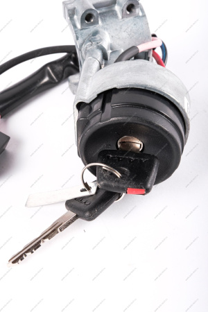 Замок зажигания LADA Granta с иммобилайзером. к-т поставки ( зам.зажиг, 2 ключа, 3-личинки ) ДААЗ LADA 11180610500620