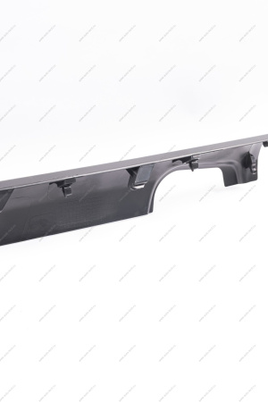 Облицовка порога пола передняя левая LADA Vesta/Веста (внутр.) Lada LADA 8450007254