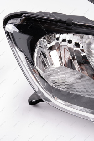 Фара правая RENAULT Logan 2014- ALRU.676512.128 лампа H7 Renault RENAULT 260106223R