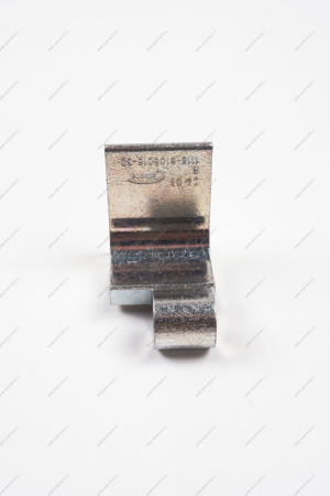 Звено неподвижное петли задней двери нижнее правое ВАЗ-1118 Lada LADA 11180620601630