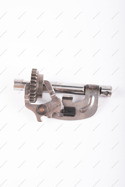 Ось заднего хода LADA Largus с промежуточной шестерней в сборе ( без упаковки) Renault RENAULT 8200313126