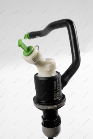 Цилиндр сцепления главный LADA Largus, RENAULT Duster, Sandero Renault RENAULT 306100394R