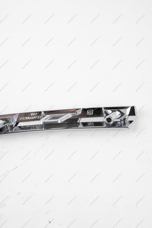 Молдинг переднего бампера верхний правый (хром) LADA Largus (FL) NEW Lada LADA 8450090634