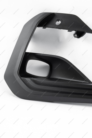 Облицовка ПТФ левая ( с отв. под парктроник) LADA Vesta SW Cross FL Lada LADA 8450042710